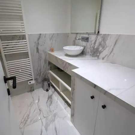 Cocon Neuf - Coeur Du 11e Apartament *